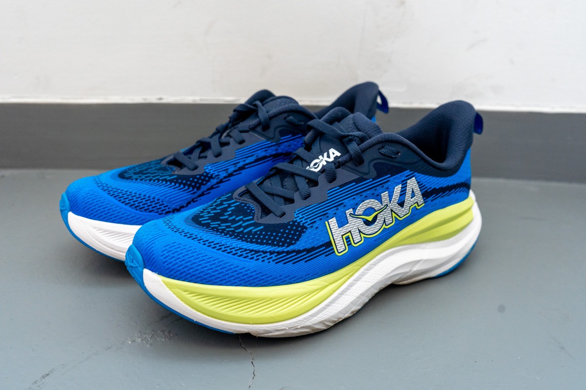 Giày chạy bộ Hoka Skyflow