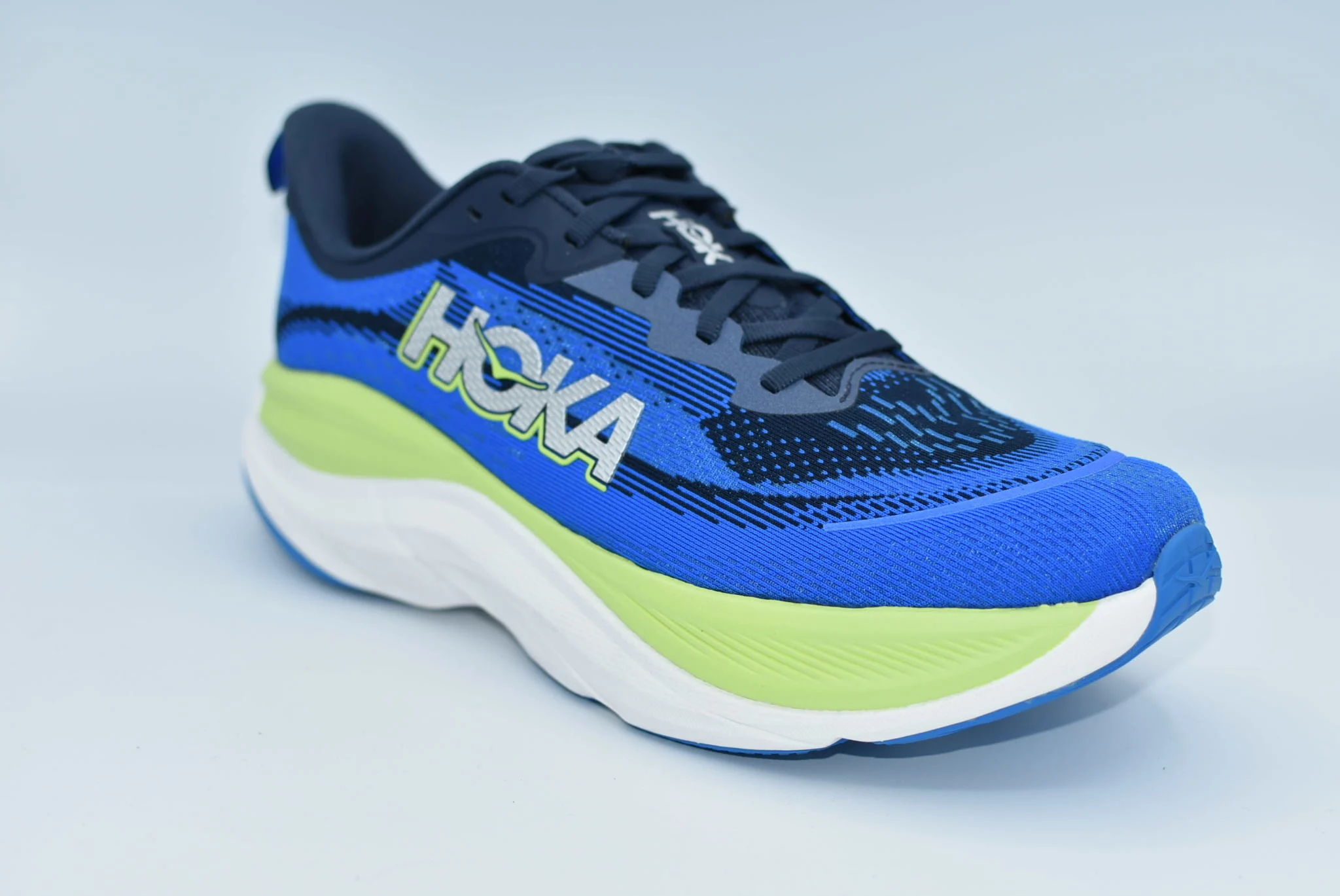 Giày chạy bộ Hoka Skyflow