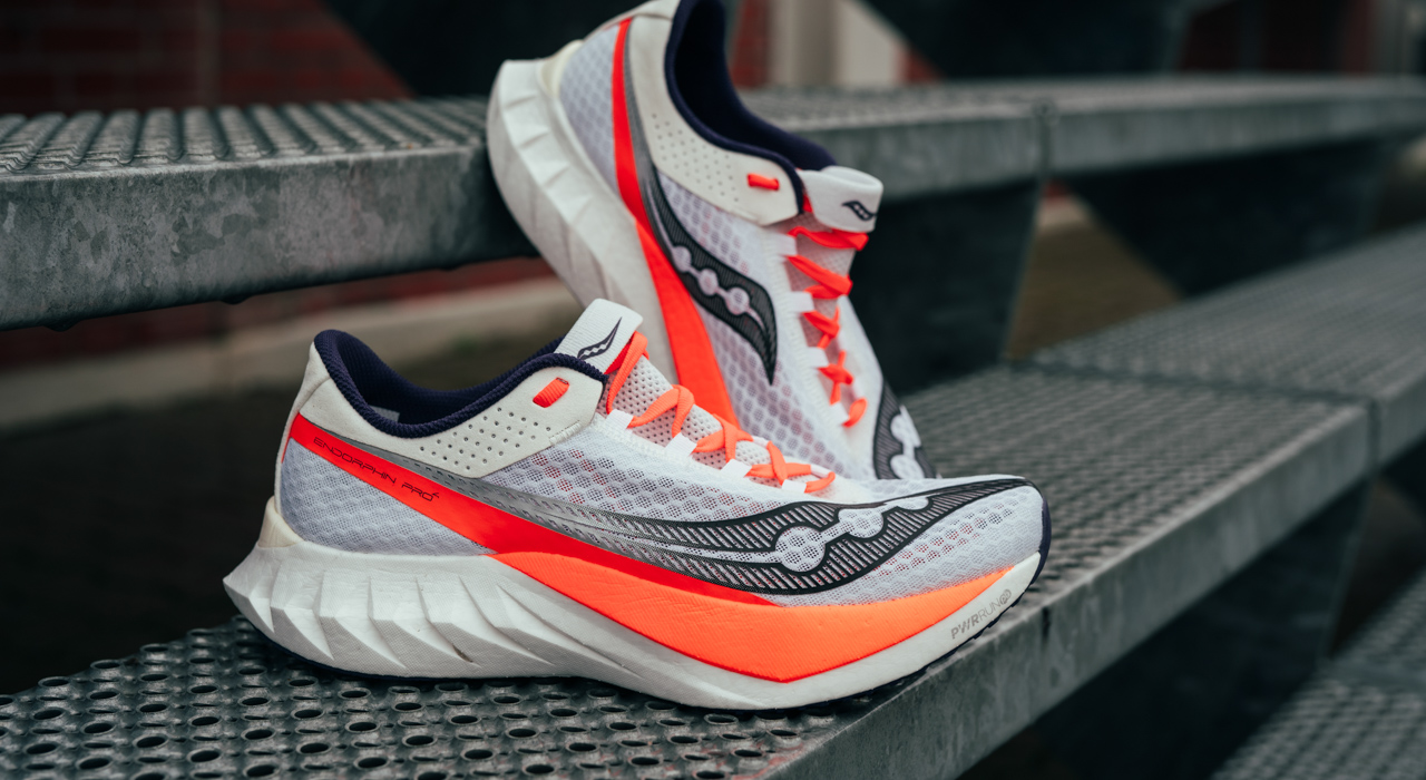 Giày chạy bộ Saucony Endorphin Pro 4