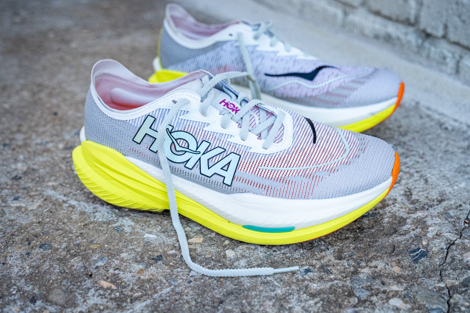 Giày chạy bộ Hoka Mach X 2