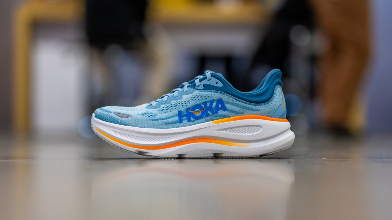 Giày chạy bộ HOKA Bondi 9