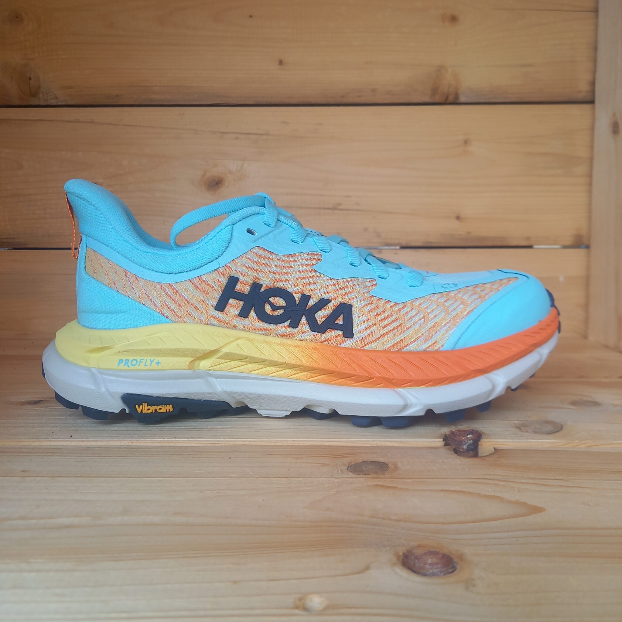 Phần đế giữa của Hoka Mafate Speed 4