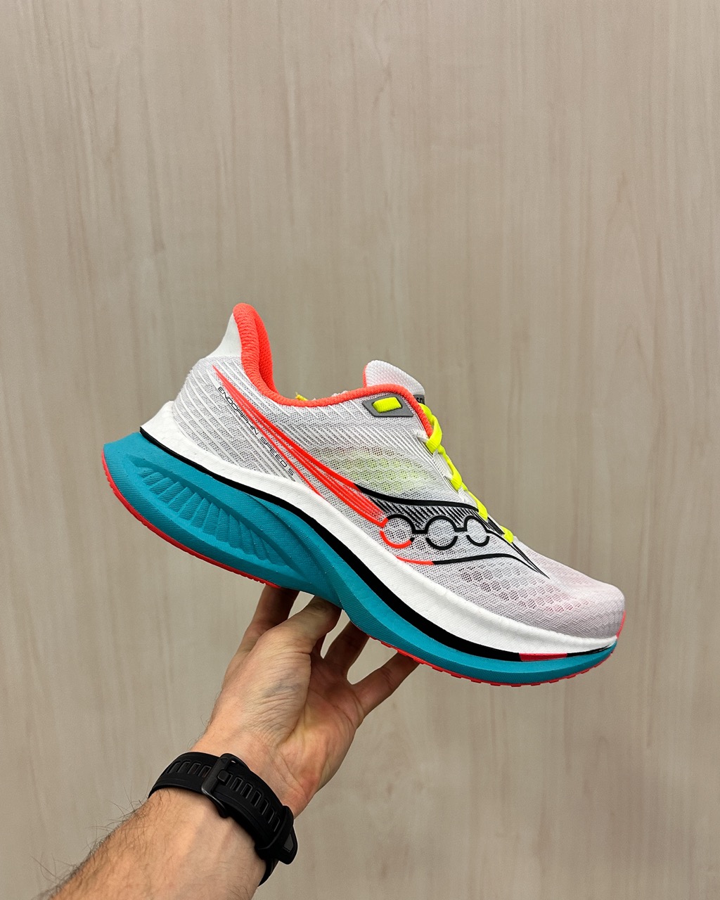 Giày chạy bộ Saucony Endorphin Speed 5