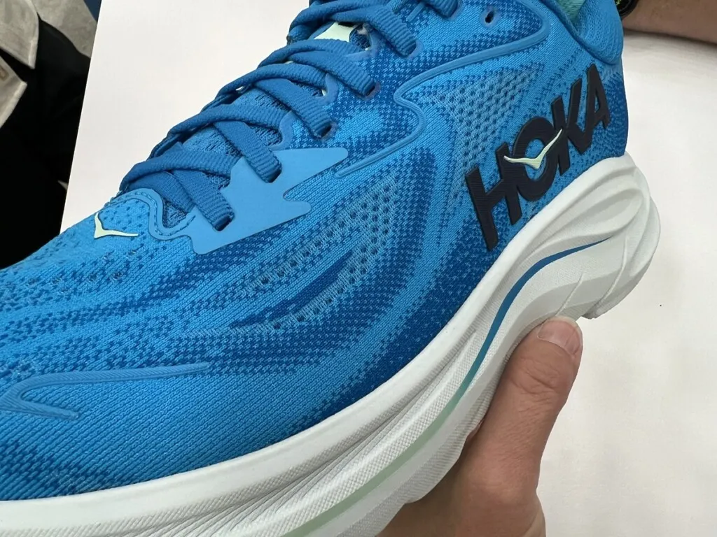 Giày chạy bộ Hoka Clifton 10