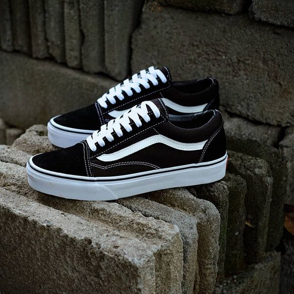 Giày Vans Old Skool đen kinh điển