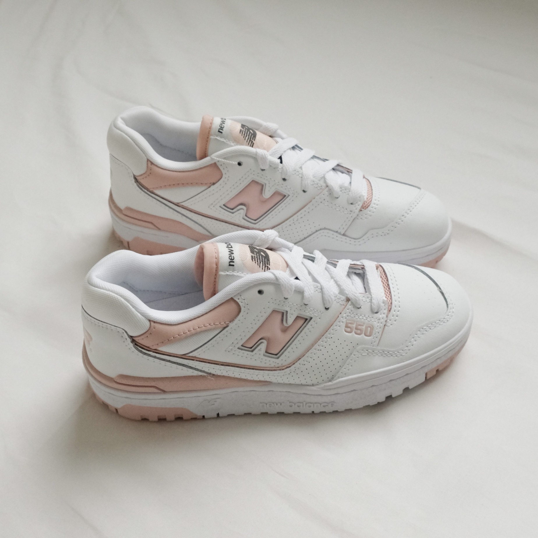 new balance salmon toe