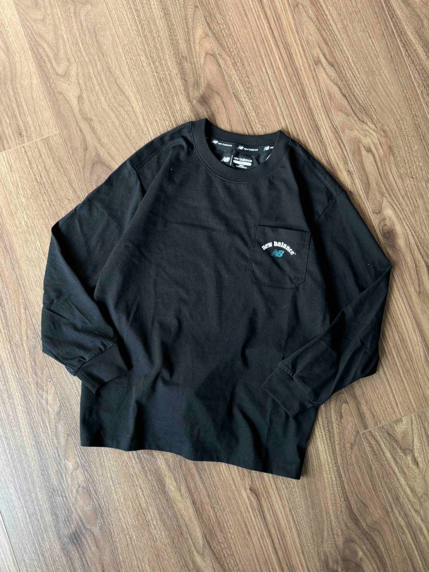Newbalance Kid Longsleeve Pocket Logo Black