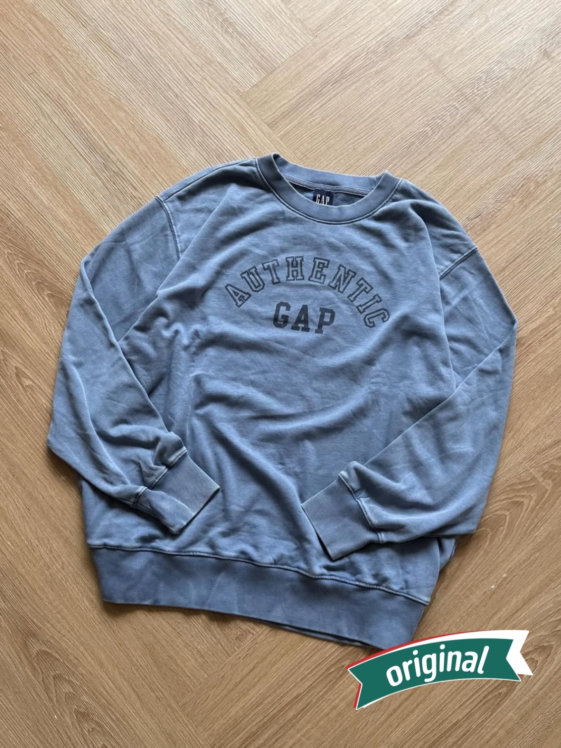 GAP Sweater Logo Auth