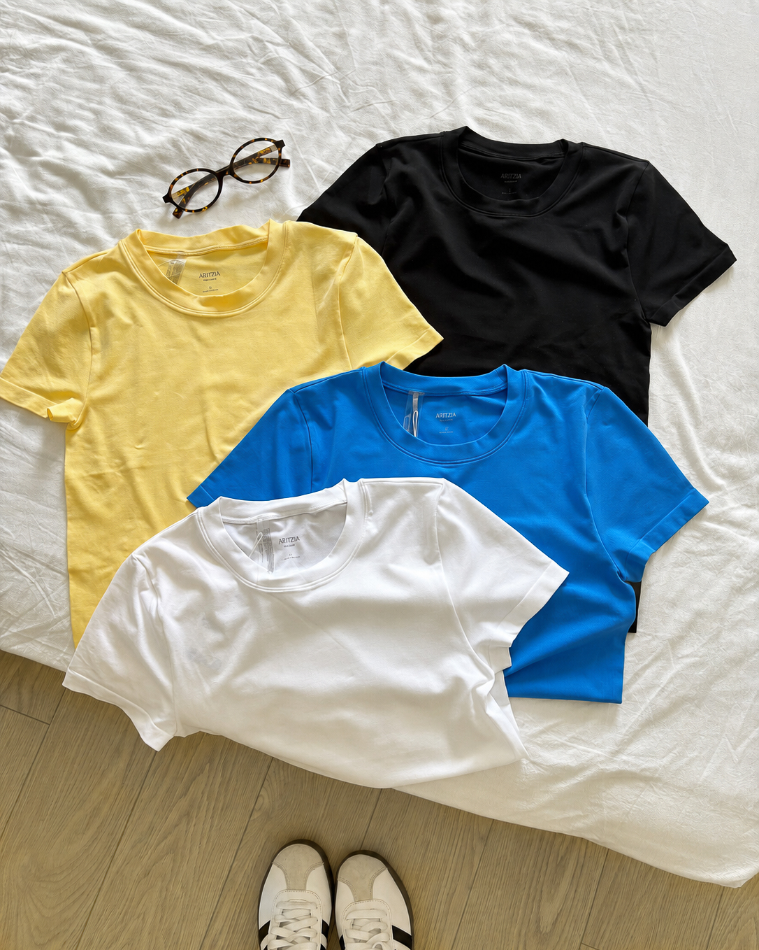 Aritzia Tshirt Seamless