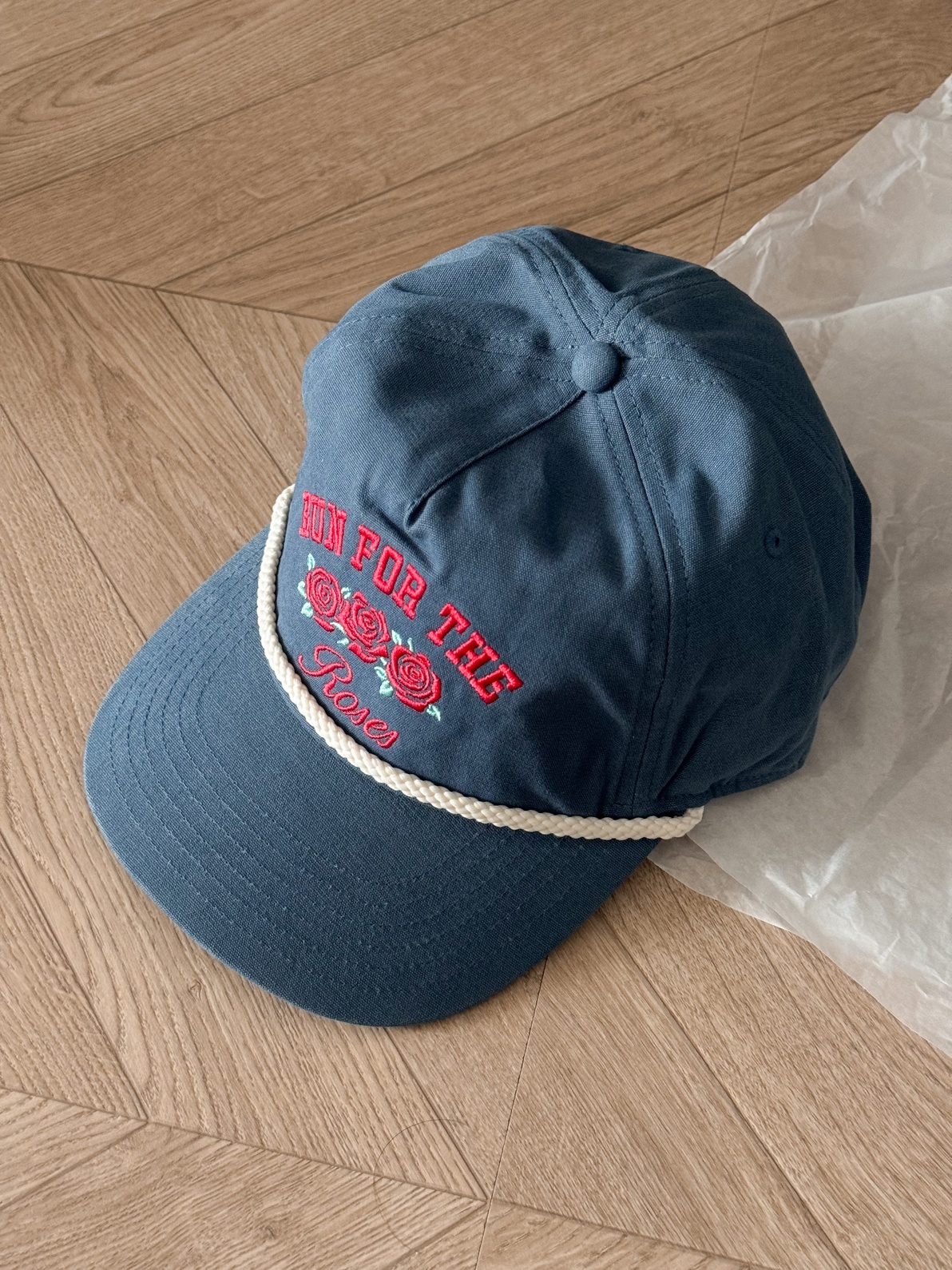 Derby Cap Rose