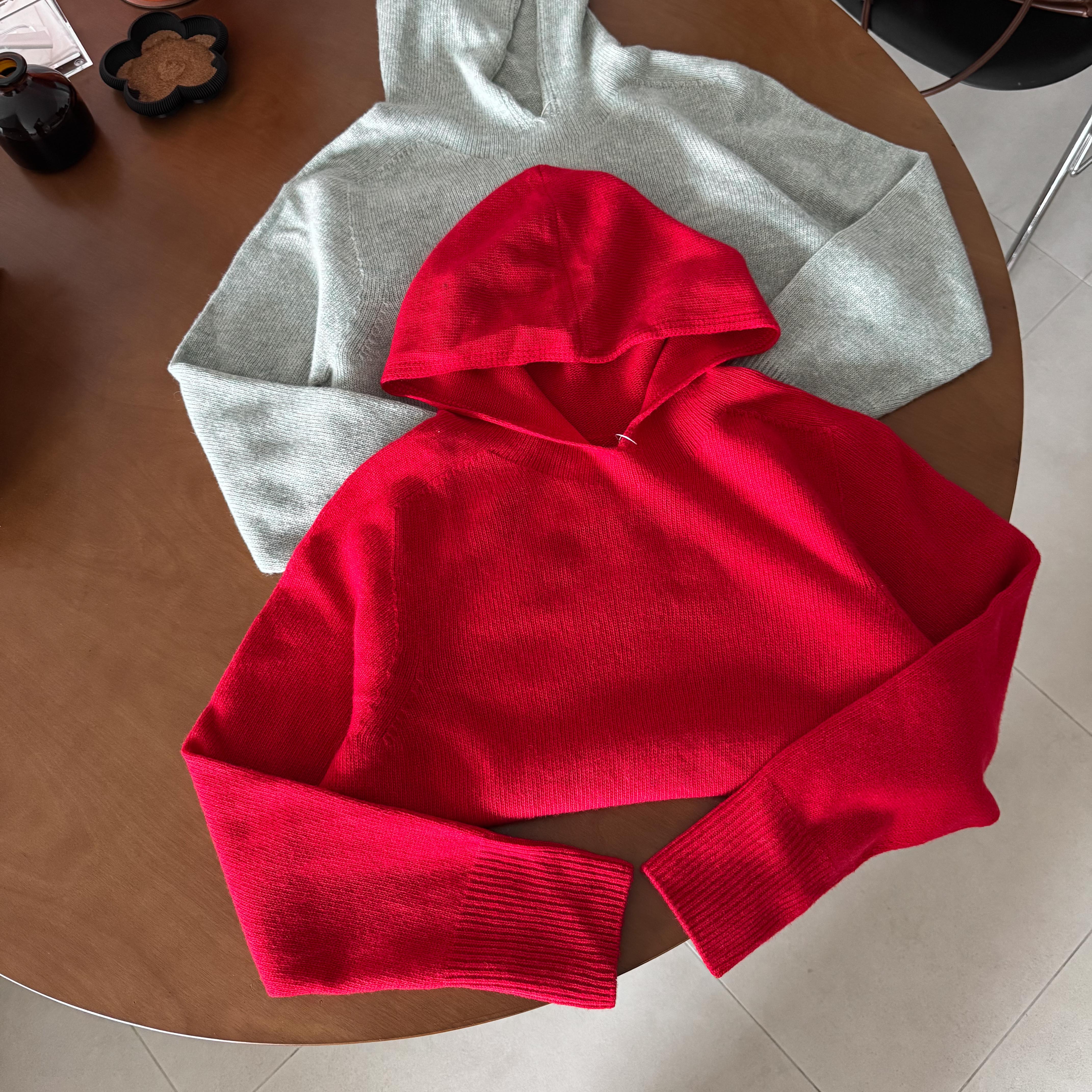 Stefanel Knit Holgarment Hood