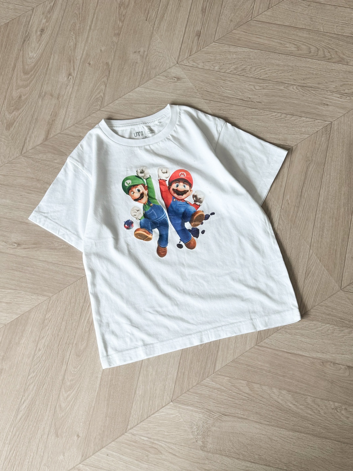 Uniqlo Tshirt KID Mario