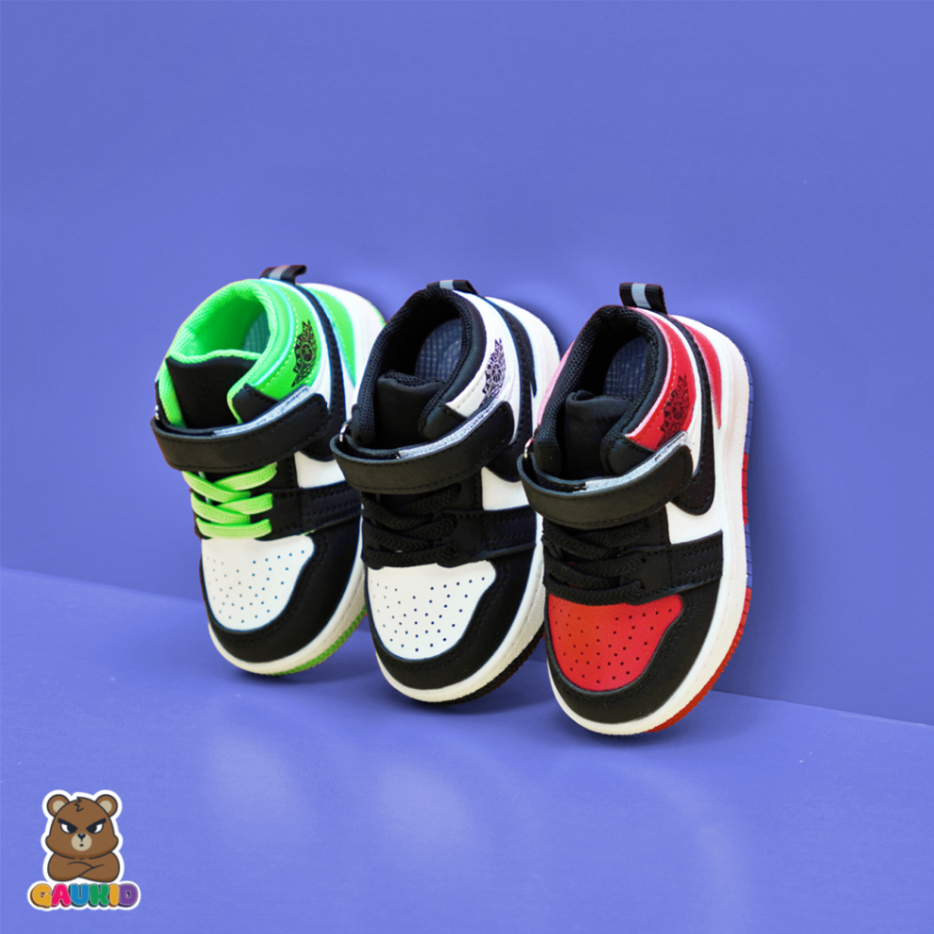Giày Sneaker cho bé, phong cách thể thao, năng động và cá tính
