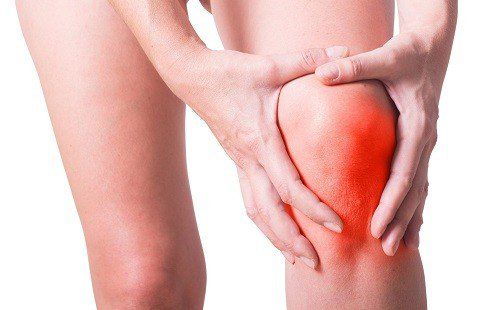 Tê bì, đau nhức tay chân - dấu hiệu cần chú ý ở người bệnh xương khớp
