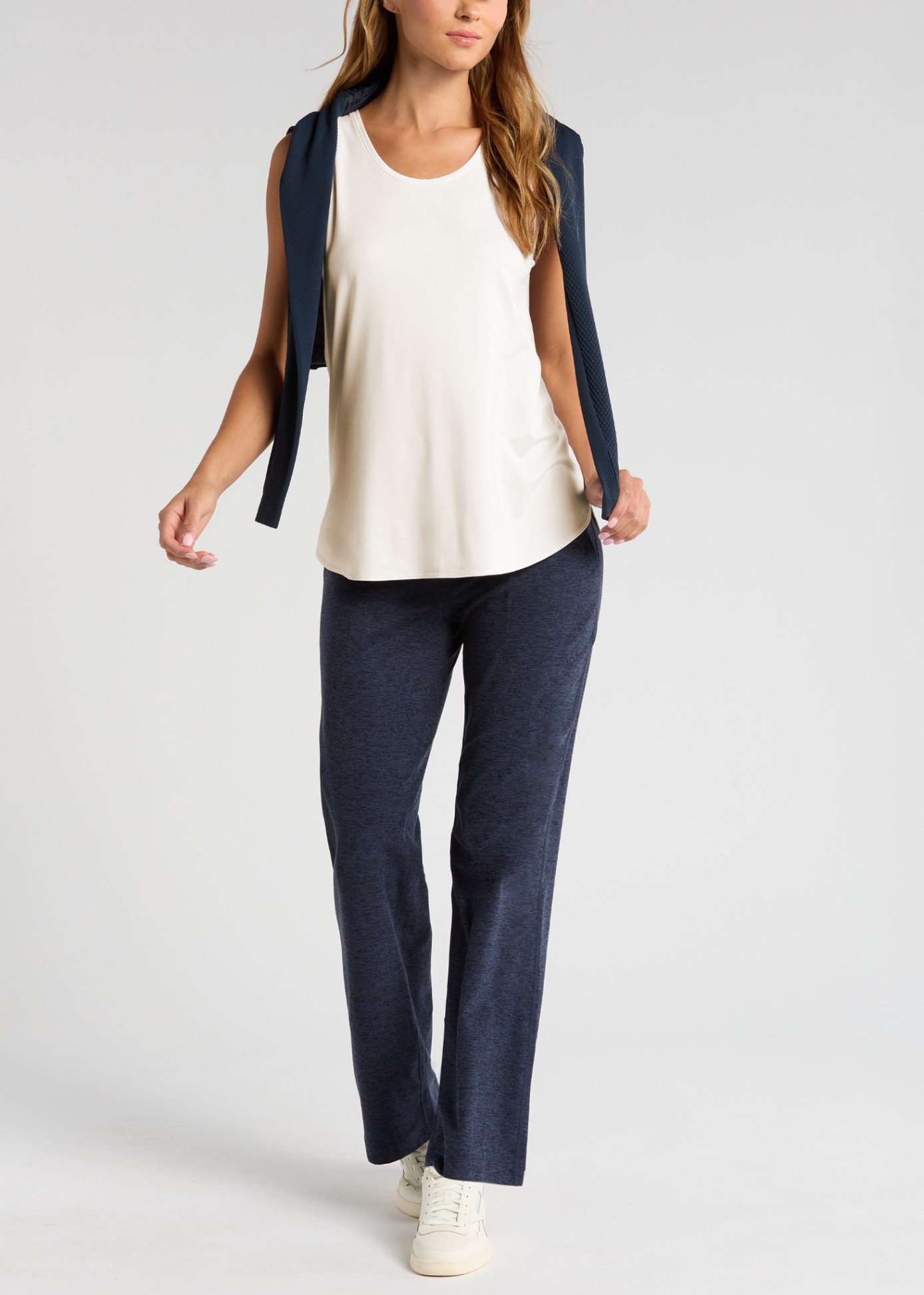 Áo 3 lỗ dáng suông Zella