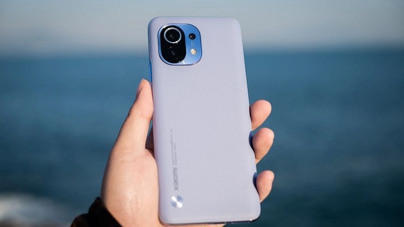 Chi phí sản xuất Xiaomi Mi 11 ngang với iPhone 12, nhưng giá bán lại rẻ hơn