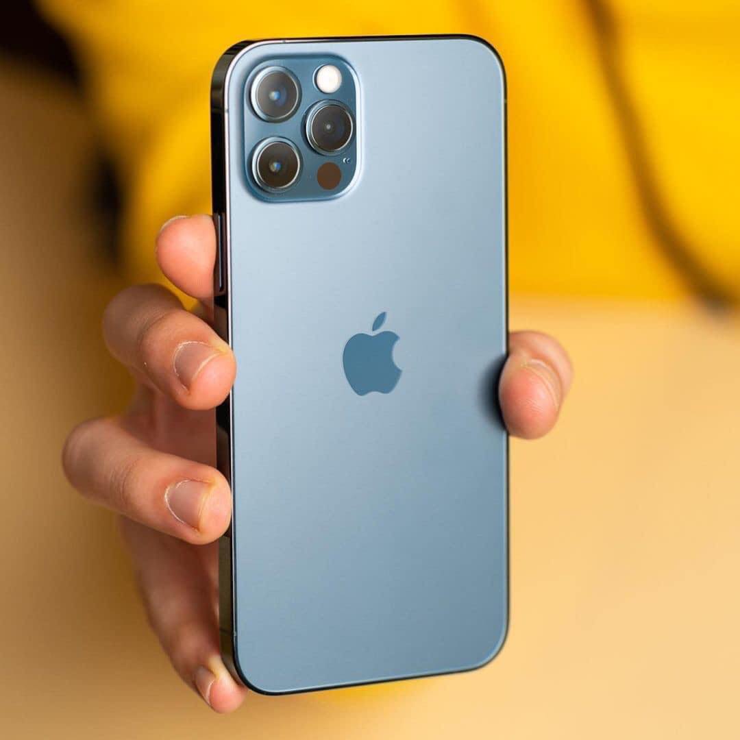 iPhone 12 Pro tiếp tục 