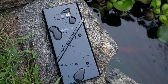 So sánh Galaxy S10+ và Galxy Note 9: Bộ đôi sáng giá của Samsung