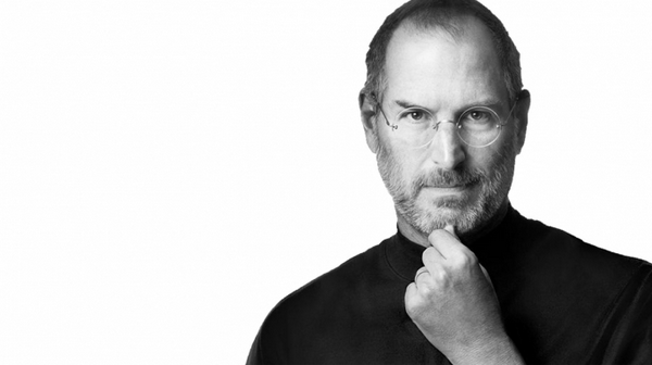 CEO của Apple là Steve Jobs