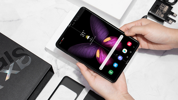 SAMSUNG GALAXY FOLD - Chiếc smartphone của sự khác biệt