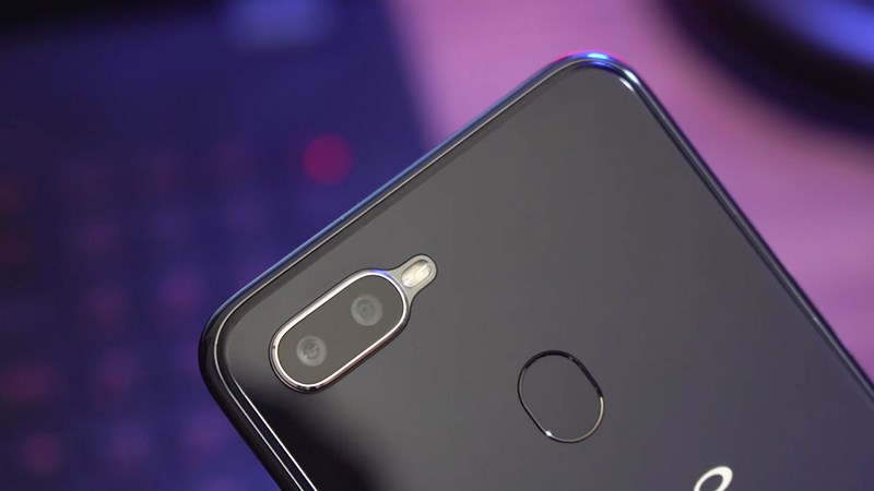 Những trải nghiệm tuyệt vời nhất đến cho bạn từ điện thoại Oppo F9