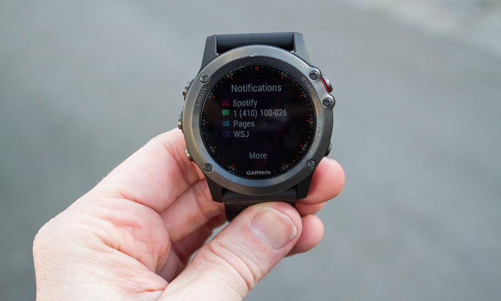 fenix3_smartphone_notificationlist_copy_min.jpg