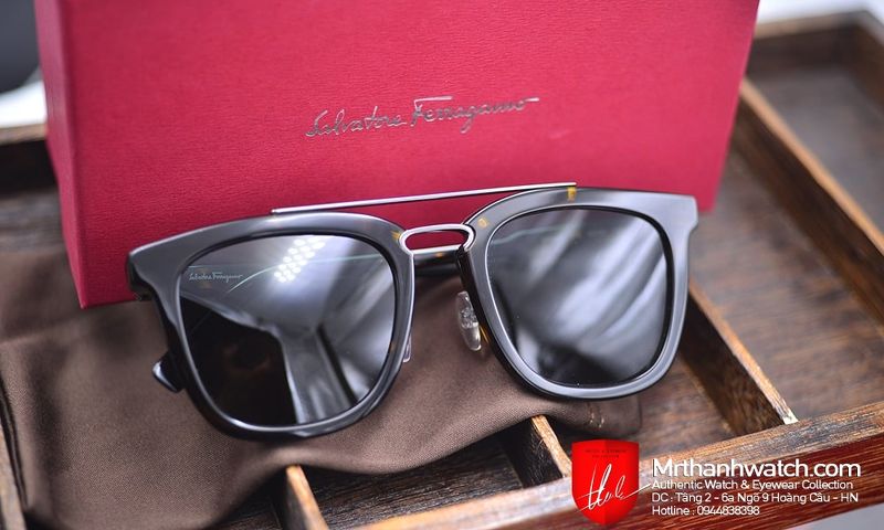 Ferragamo sf844s hot sale