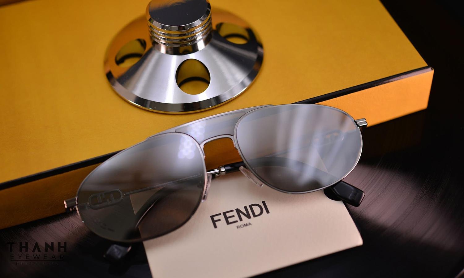 Kính râm Fendi FE40072U 14C Light Ruthenium Silver Mirror