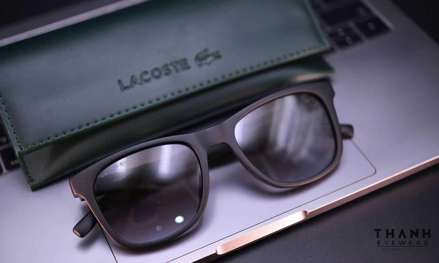 Kính râm Lacoste L929SEOG 003 Black Turkey Grey Gradient
