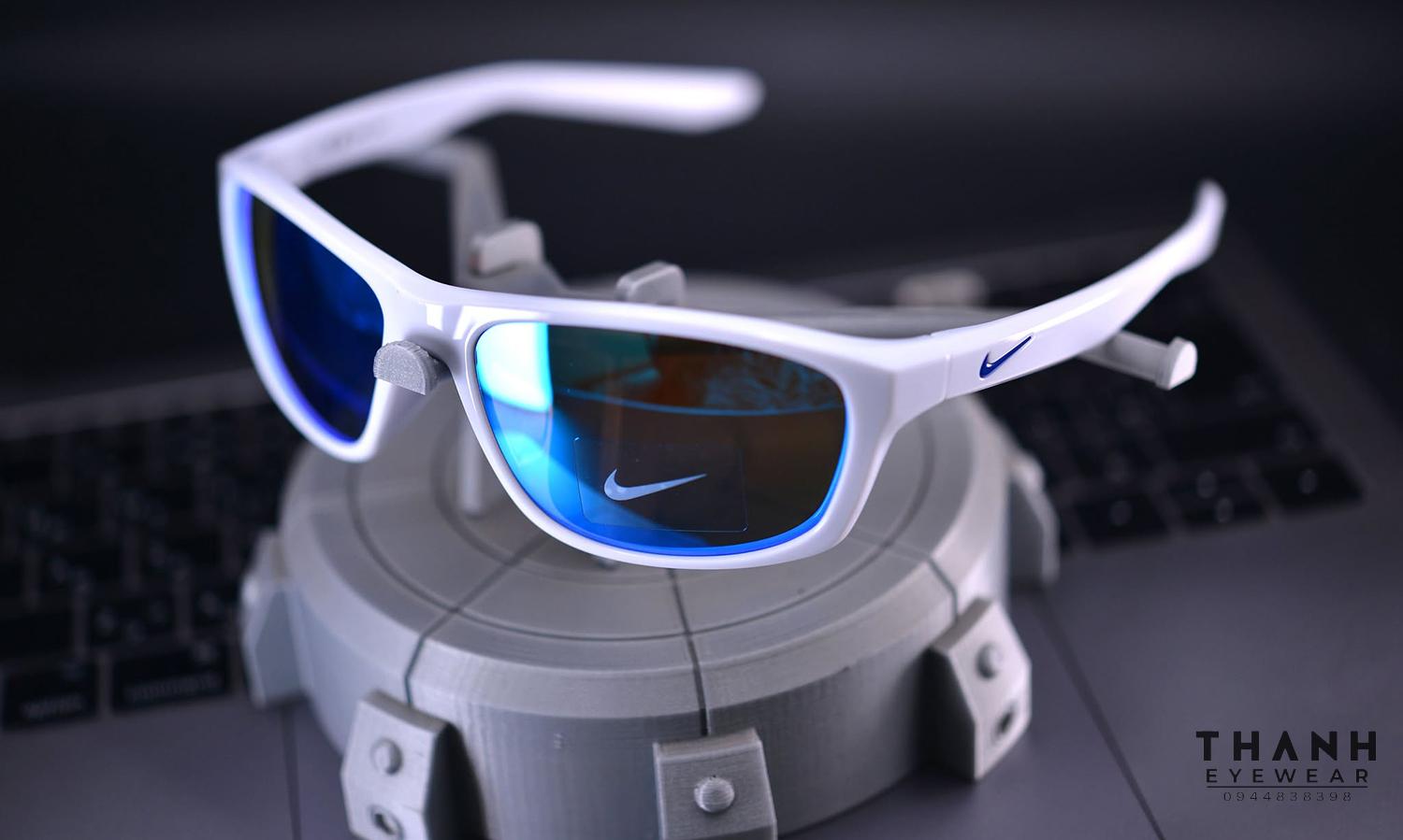 Kính râm Nike LYNK M FD1817 100 White/blue Mirror