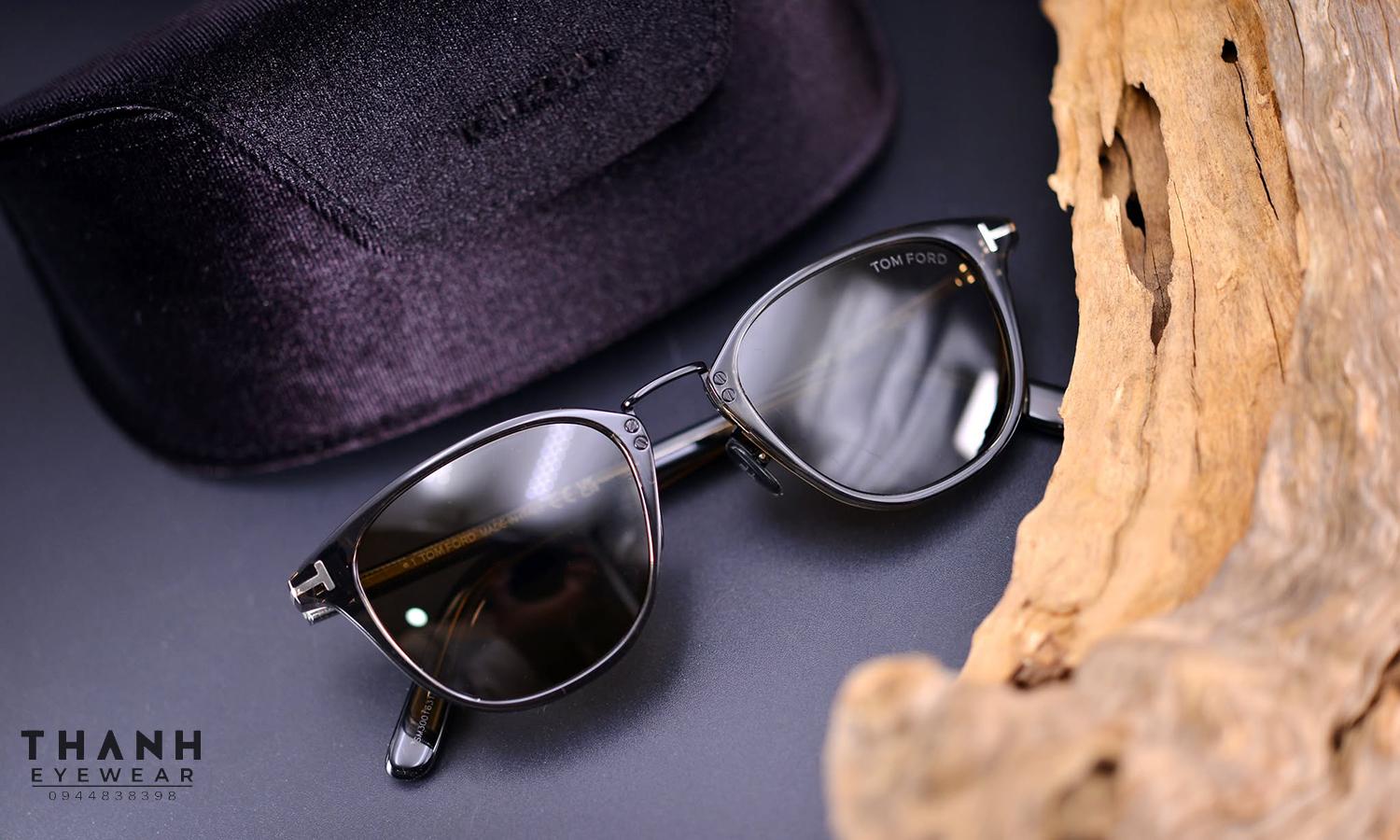 Kính râm Tom Ford TF1049D 20J Shiny Grey