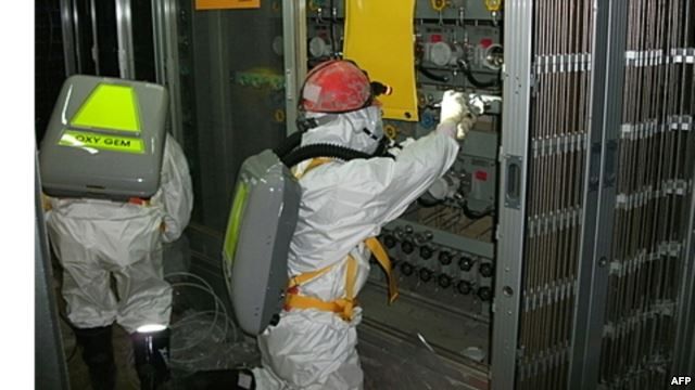 MỐI NGUY HẠI TIỀM TÀNG TỪ ĐỒ BẢO HỘ