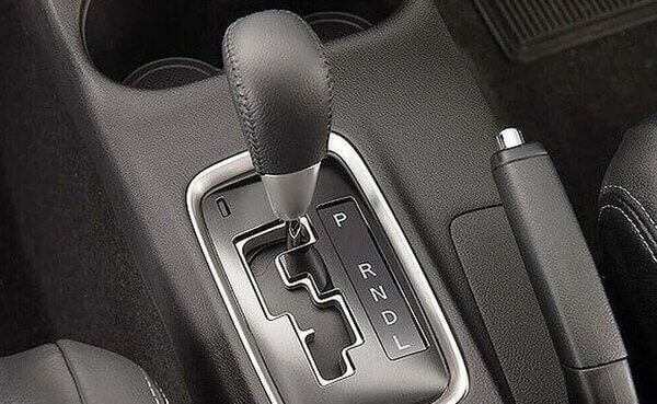 Hộp số tự động ô tô là gì?