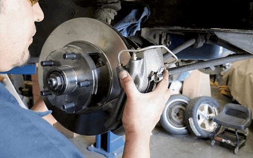 Cách kiểm tra và xử lý khi thắng đĩa trước bị cạ