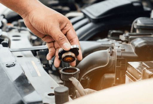Tác dụng của nắp két nước trong hệ thống làm mát