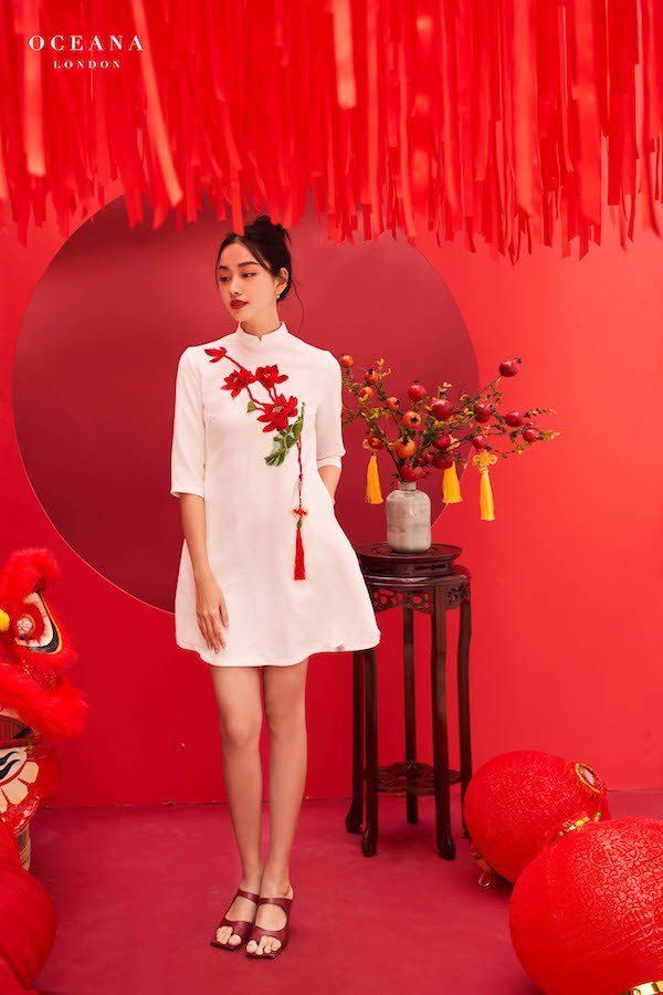 Váy gấm trắng - 02
