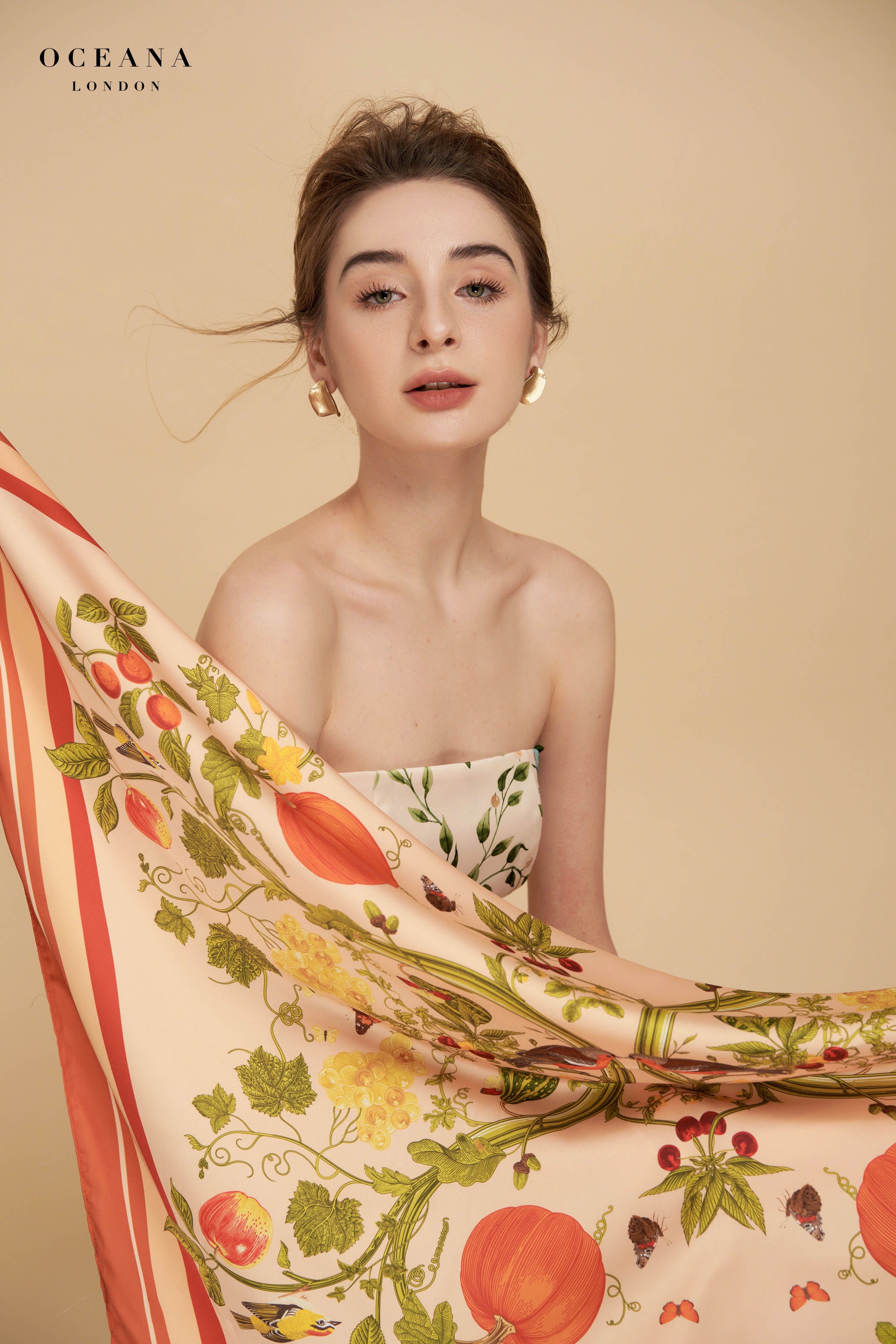 Sarah Scarf - M