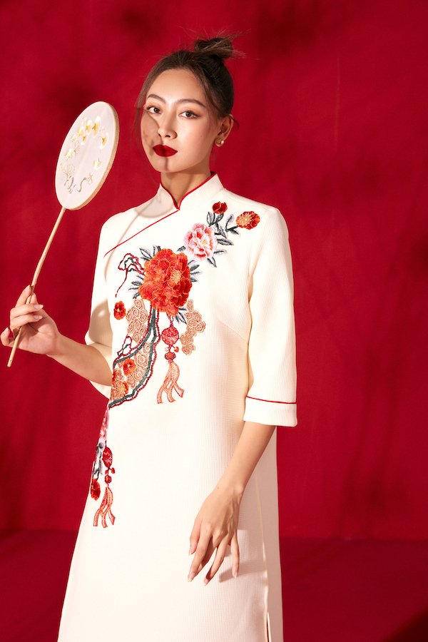 Áo dài Thục Khuê