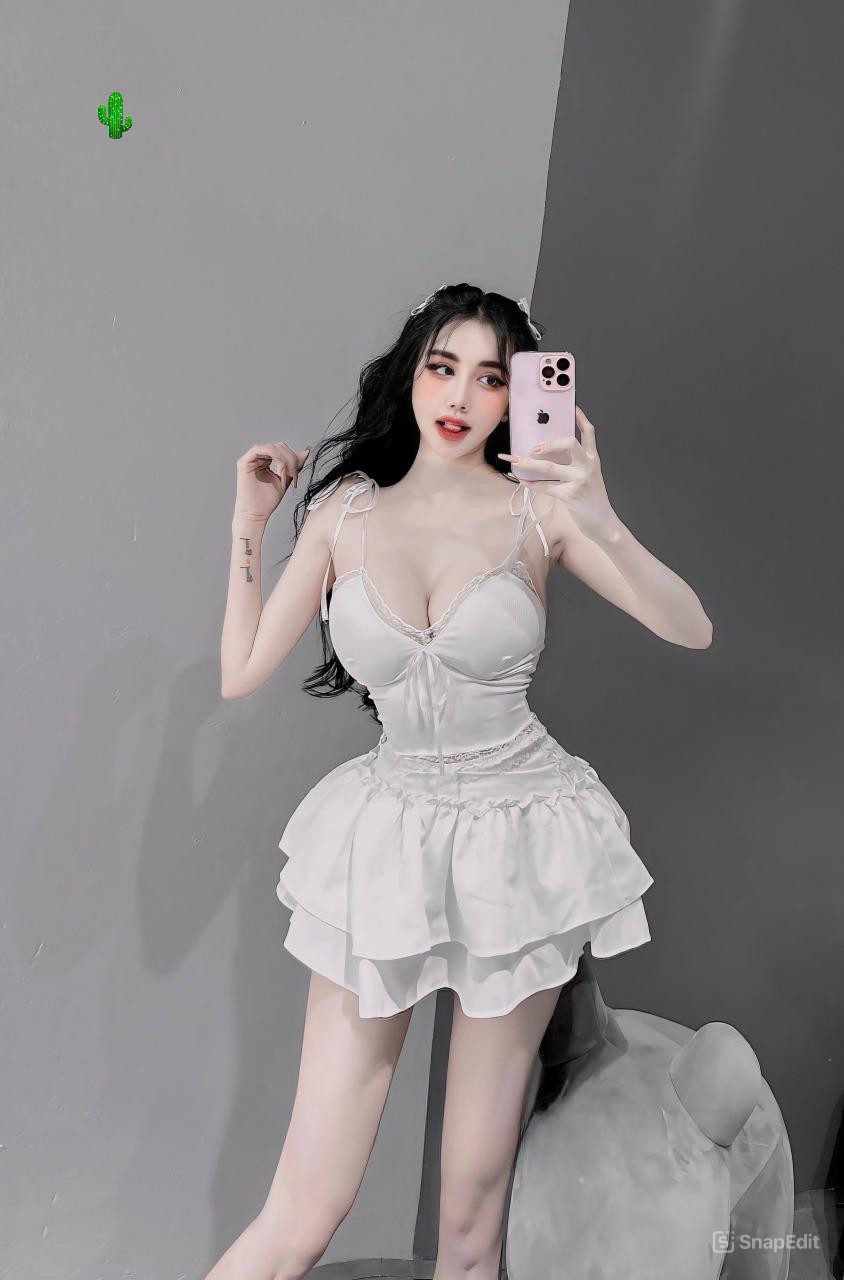 Váy HOT chỉ 210k