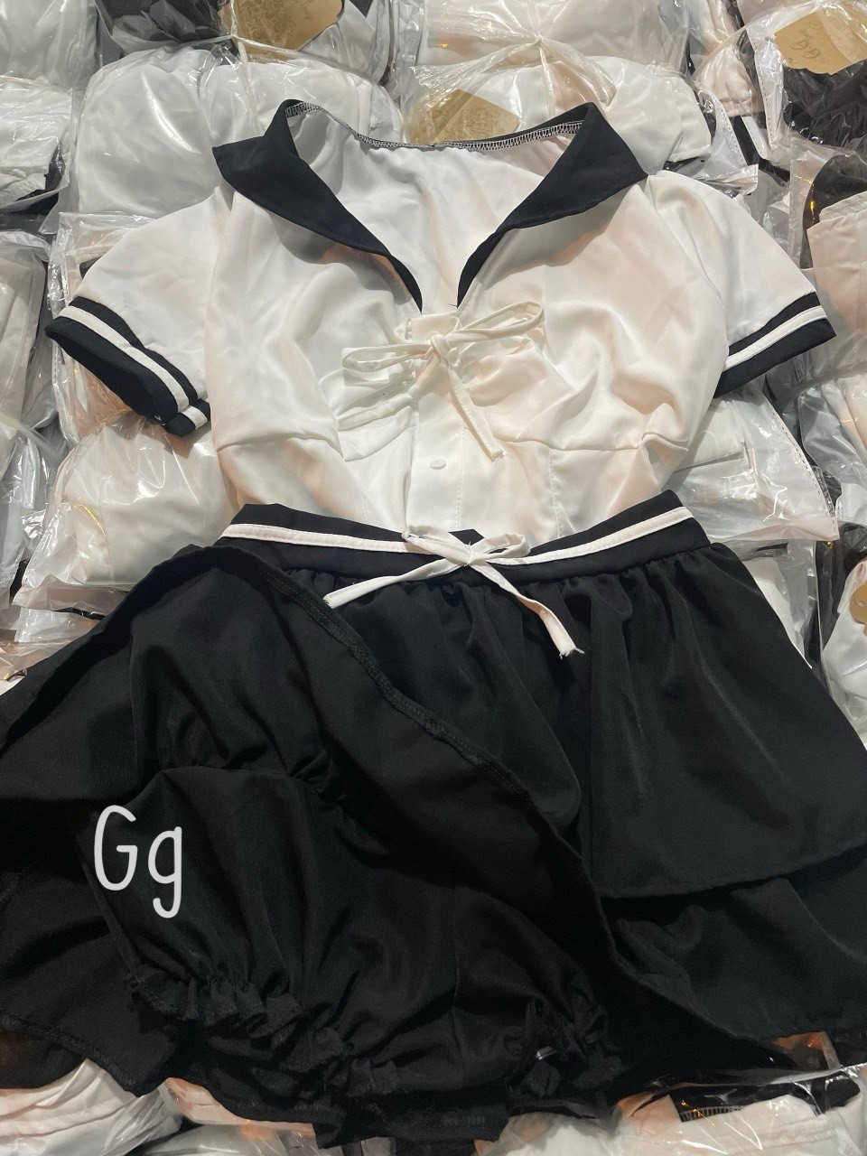 Set nhúng loli chỉ 215k