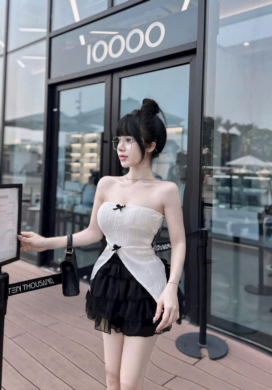Đầm trắng