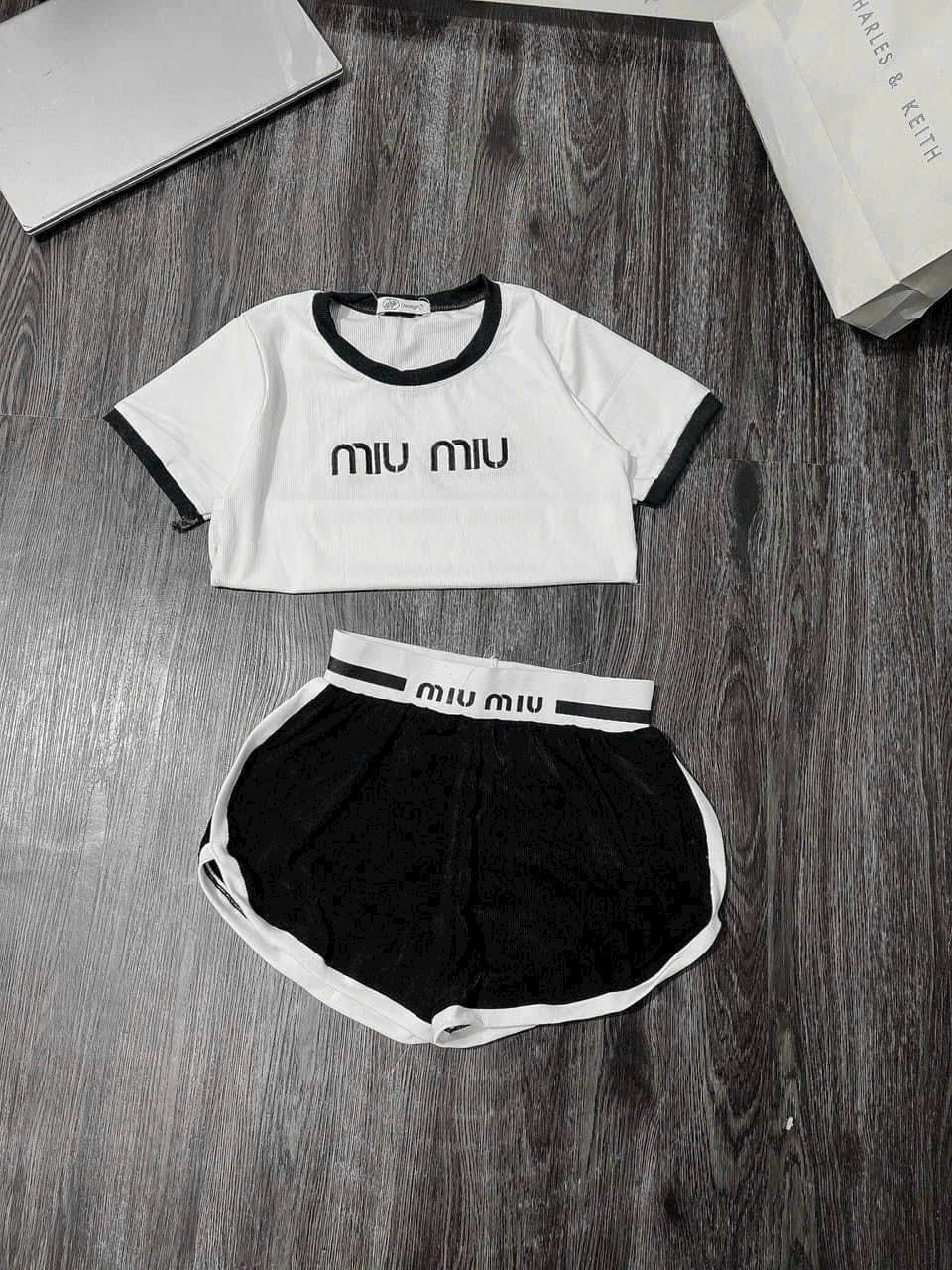 Set nơ