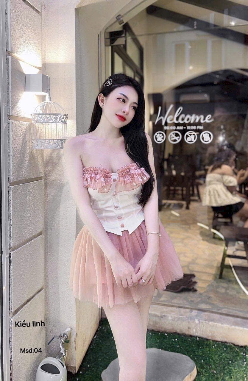 Đầm trắng
