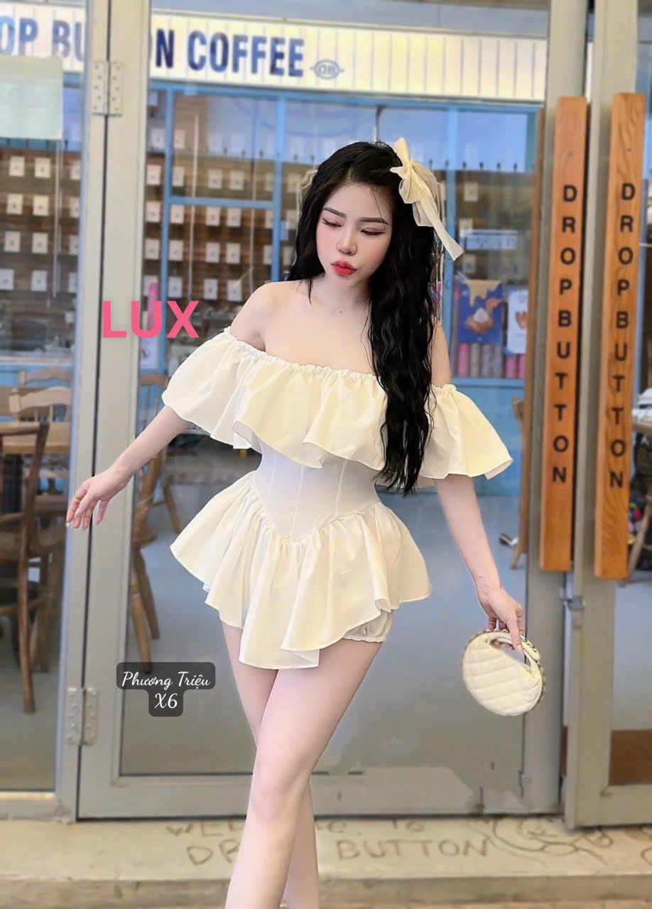 Đầm hot