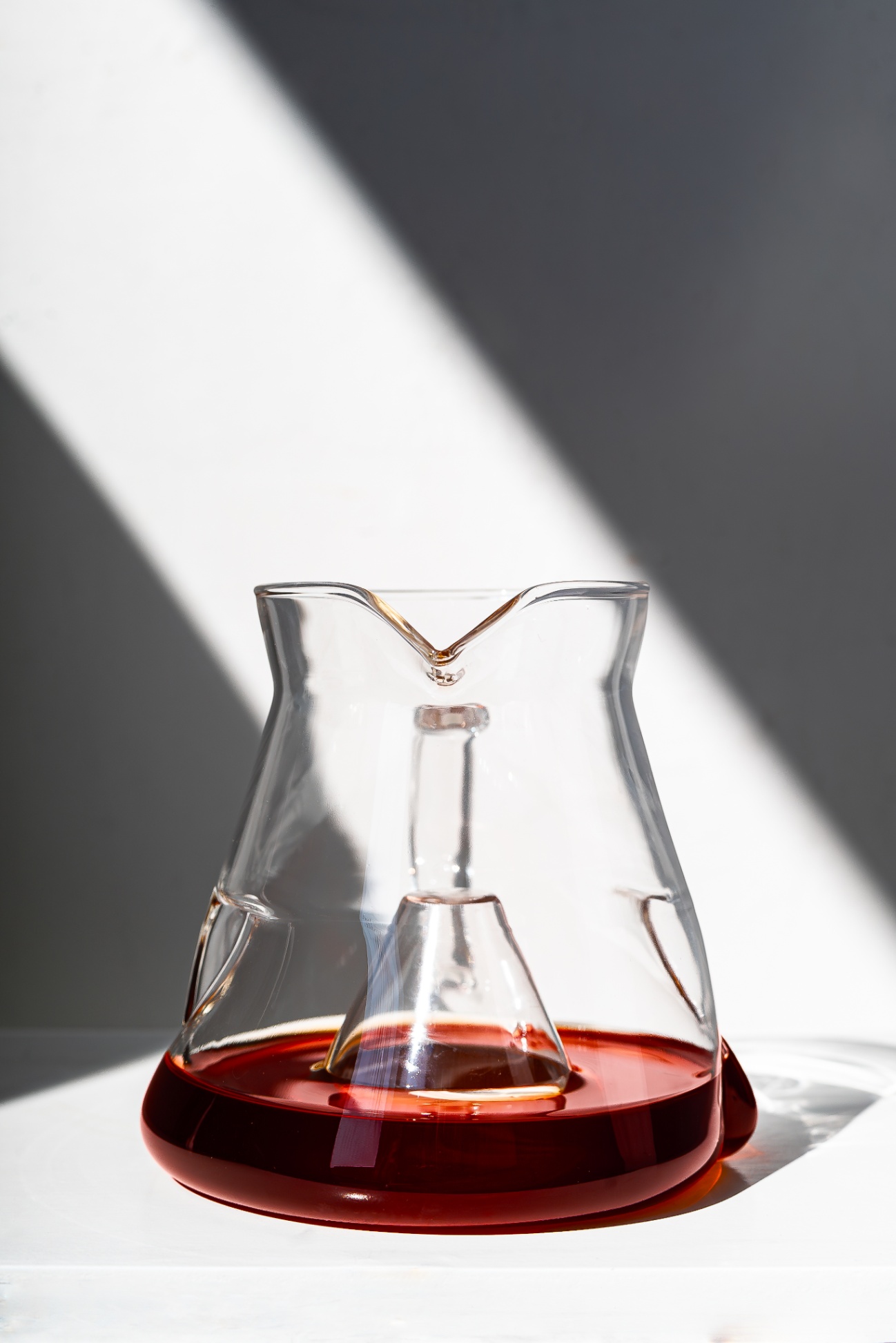 Bình Server Cyclone Sensory Carafe Cà Phê Cao Cấp Với Thiết Kế Aeration Waves Độc Quyền