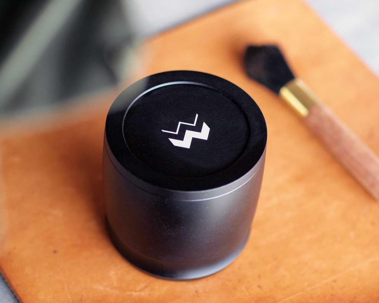 Weber Workshop Blind Shaker - Onyx - Dụng cụ phân tán & đồng nhất bột espresso