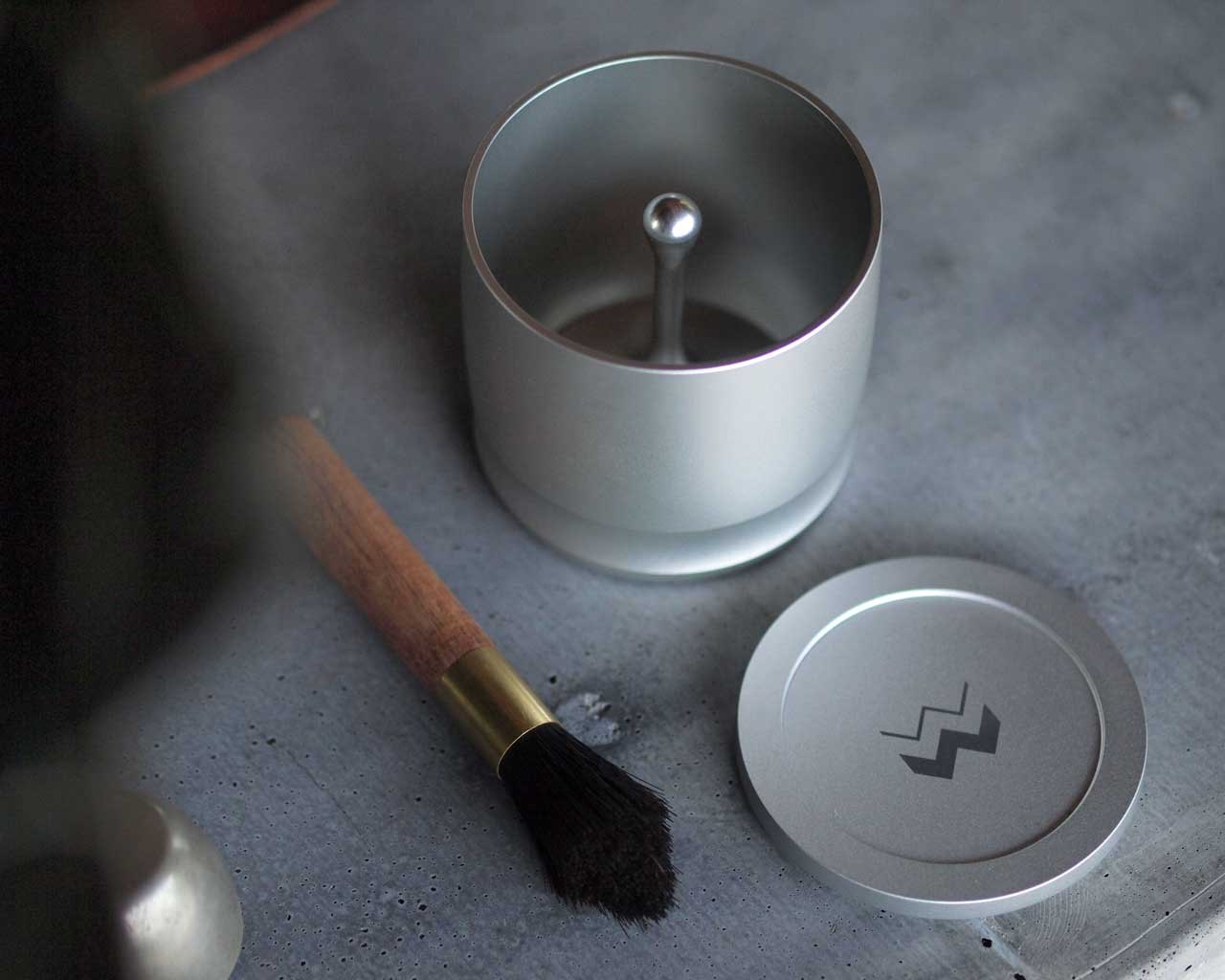 Weber Workshop Blind Shaker - Sliver - Dụng cụ phân tán & đồng nhất bột espresso