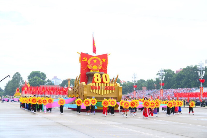 Tổng hợp những khoảnh khắc ấn tượng tại Lễ kỷ niệm A80