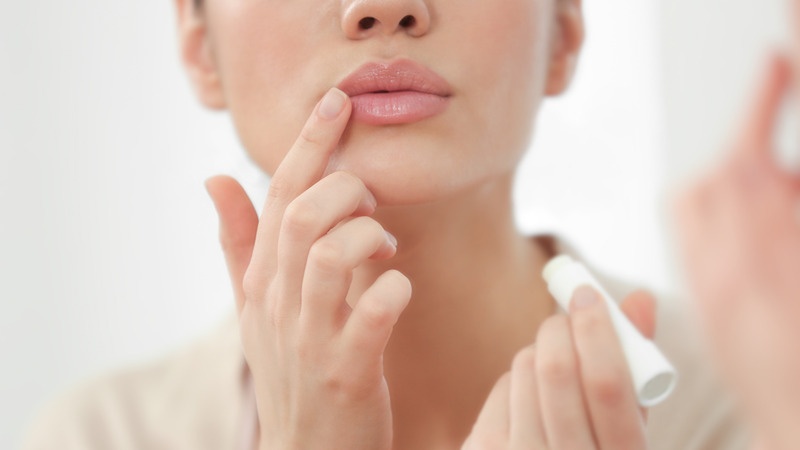 6 bí mật giúp đôi môi căng mọng, hồng hào tự nhiên