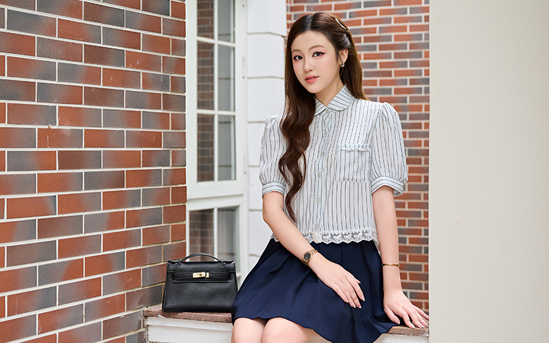 4 item kẻ sọc giúp outfit mùa hè thêm nổi bật